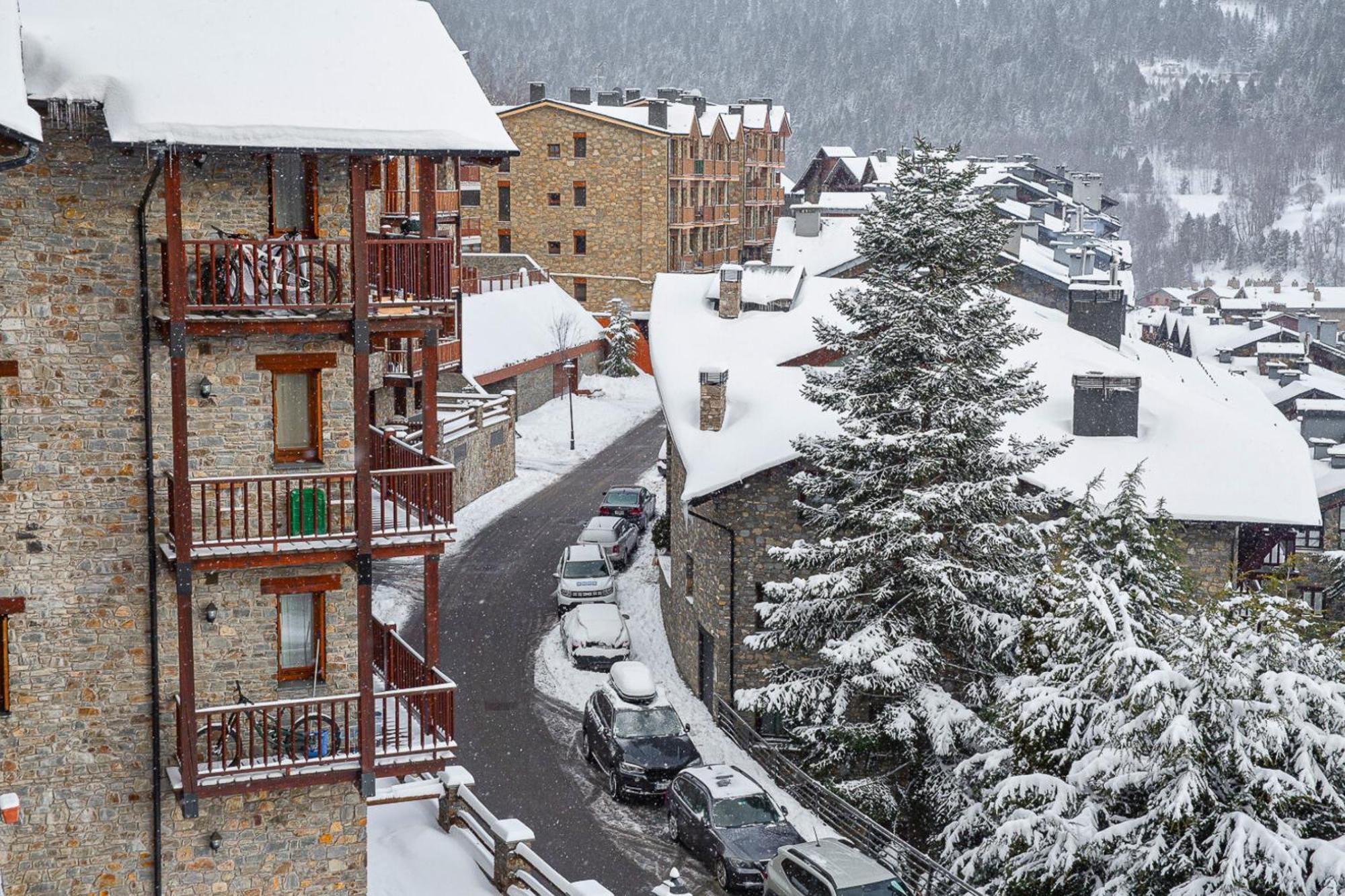 Апартаменты Con Vistas A La Montana, Parking Y Wifi Эл Тартер Экстерьер фото